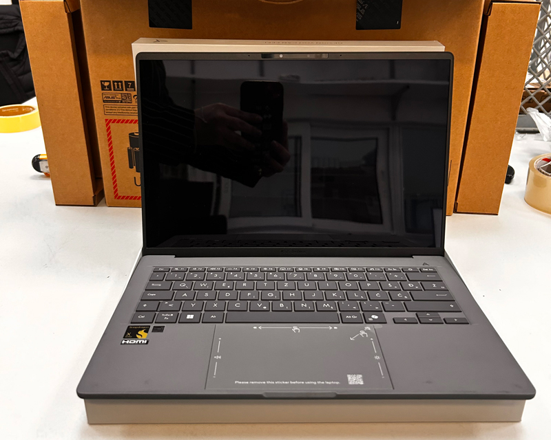 ASUS ZenBook 14 OLED UX3407RA-QD010W – moćan i elegantan laptop sa Snapdragon X Elite procesorom