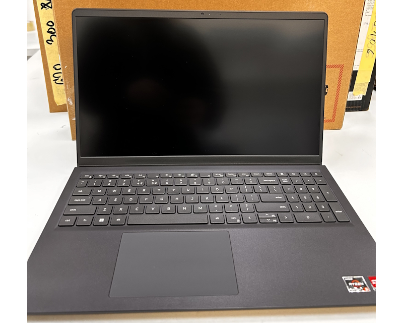 Dell Vostro 3525 15.6 inch FHD 120Hz AMD Ryzen 5 5625U 8GB 512GB SSD laptop - Outlet